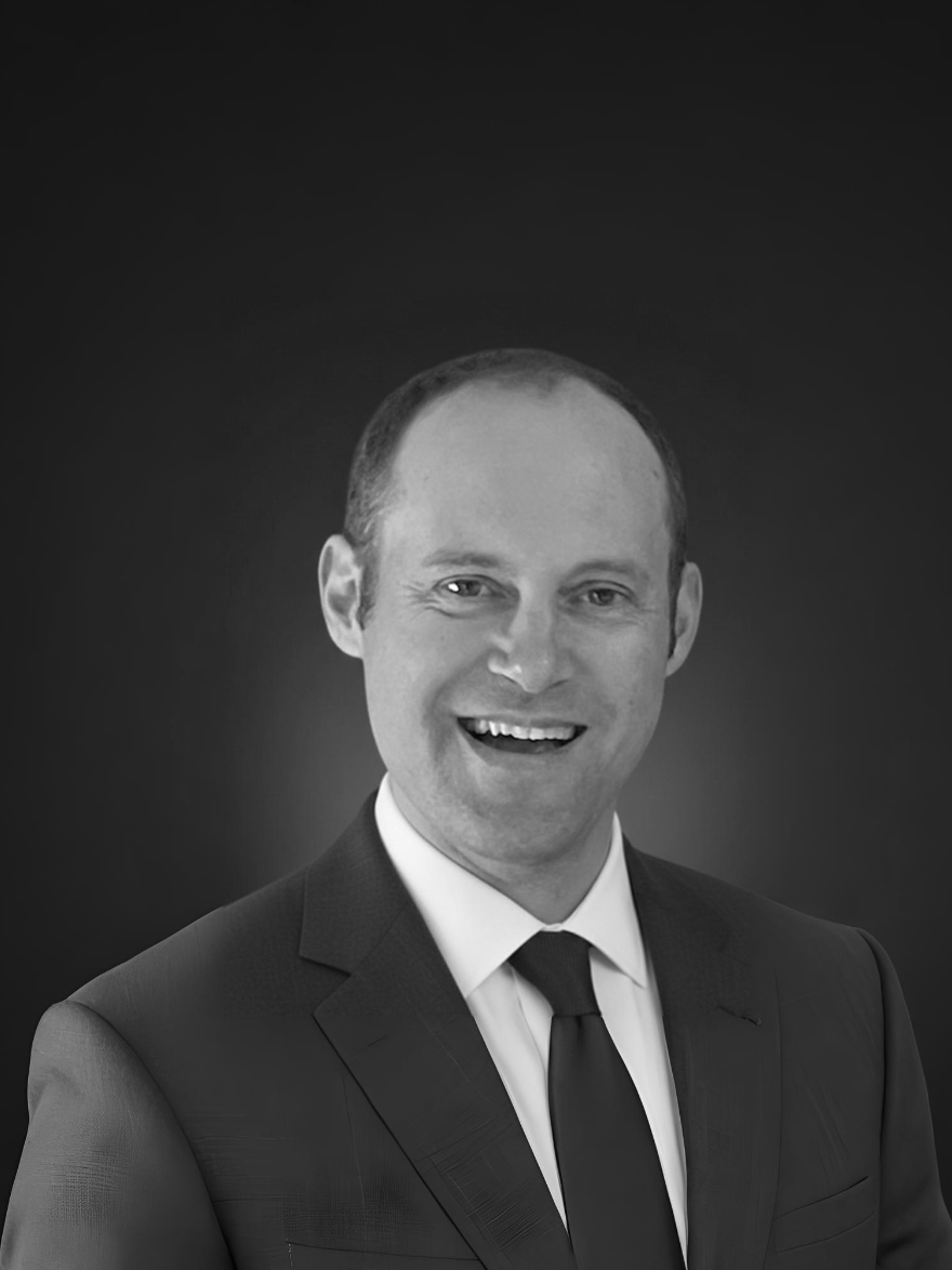 Alexandre Petit — Founder of Dual Executive Club